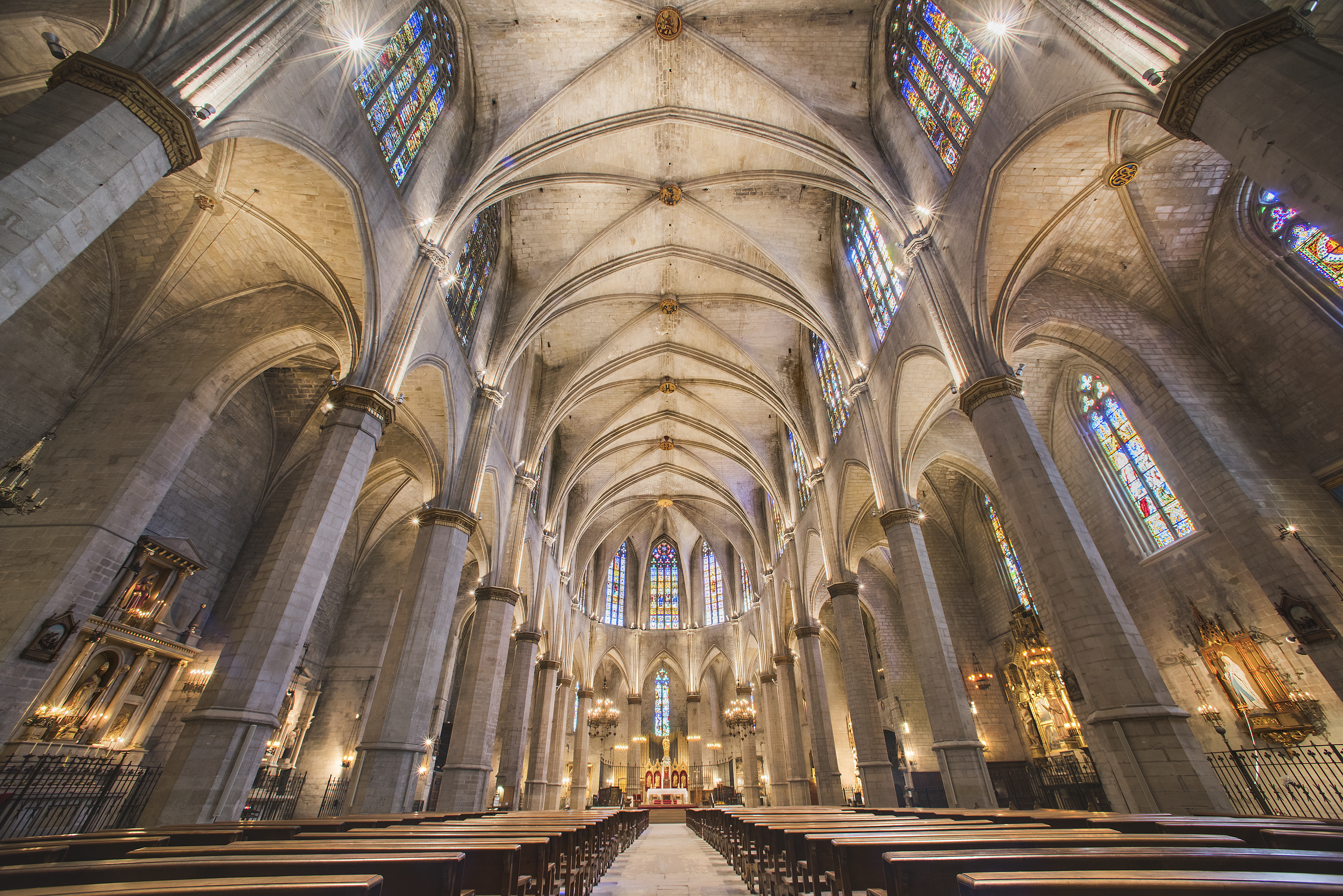 basilica interior 2
