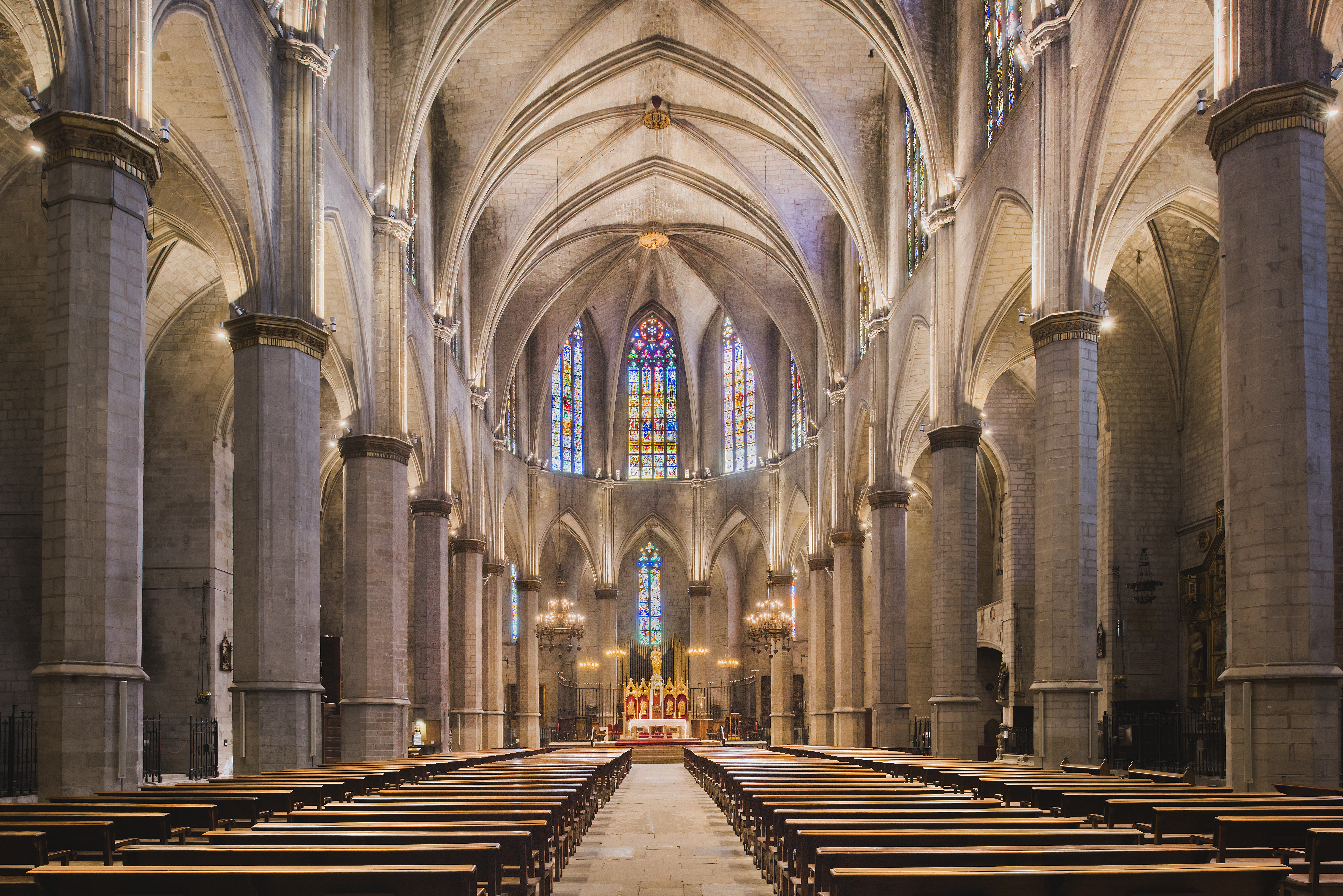basilica interior 3