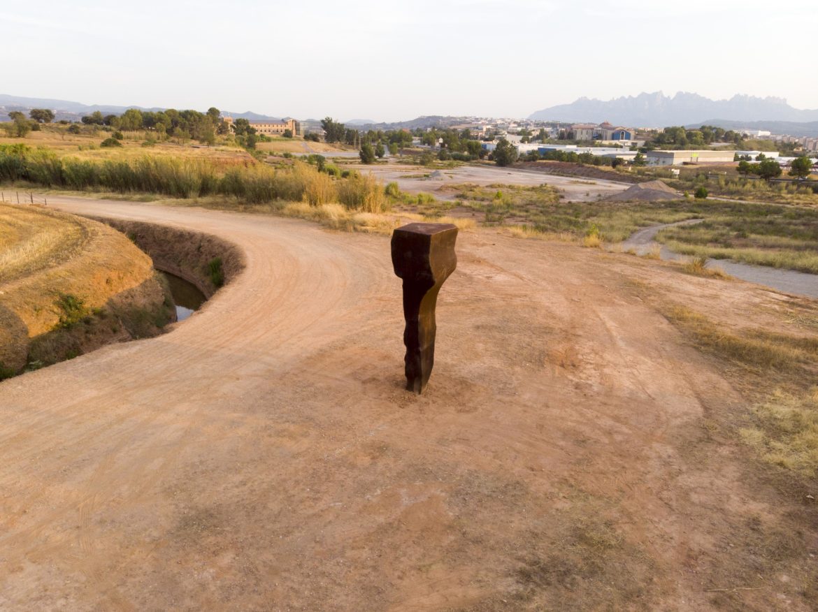 Escultura "Manresa 1808" de Marc Sellarès. Imatge de l