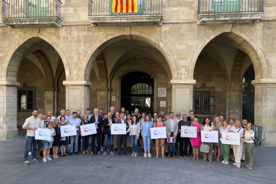 Representants de les associacions i entitats que formen part de la Taula del Foment de l'Ús Social del Català