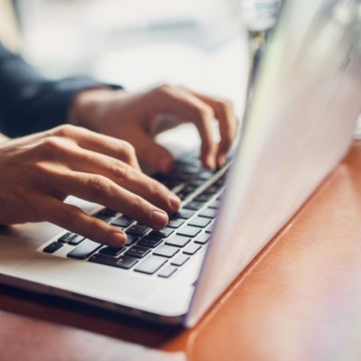 Formació nivell d'iniciació a l'ús del mòbil i internet