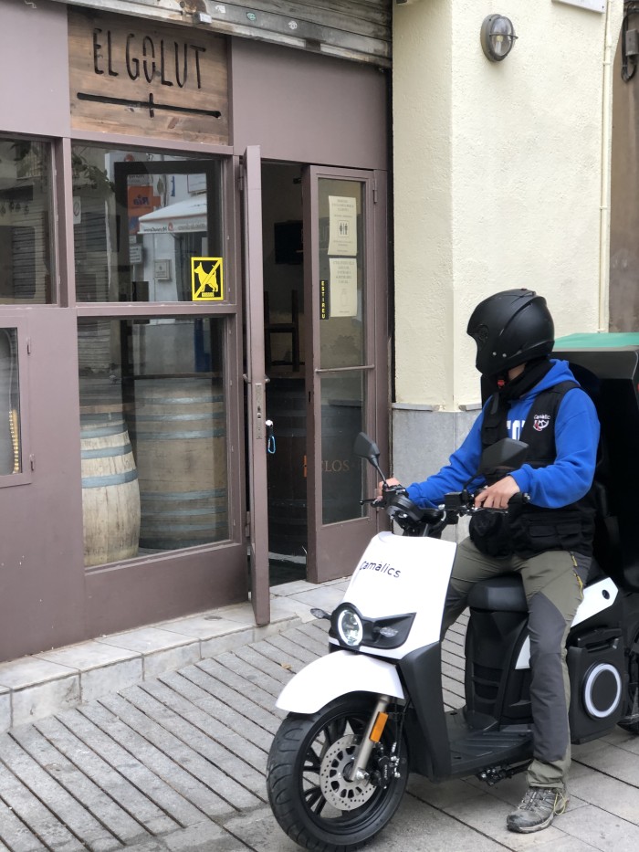 El servei municipal de repartiment a domicili tanca amb un total de 313 repartiments oferts a bars i restaurants de la ciutat