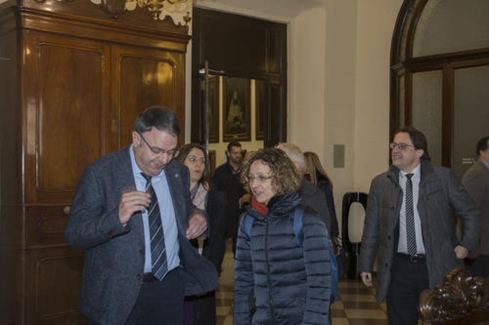 La consellera d'Ensenyament ha fet una visita institucional a l'Ajuntament de Manresa