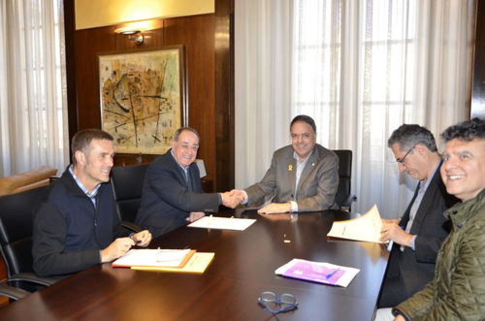 L'Ajuntament de Manresa i La Cova de Sant Ignasi signen un conveni de col·laboració cultural i turística
