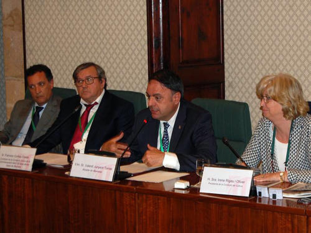 L'alcalde reivindica la vigència de l'esperit de les Bases de Manresa en la seva compareixença al Parlament