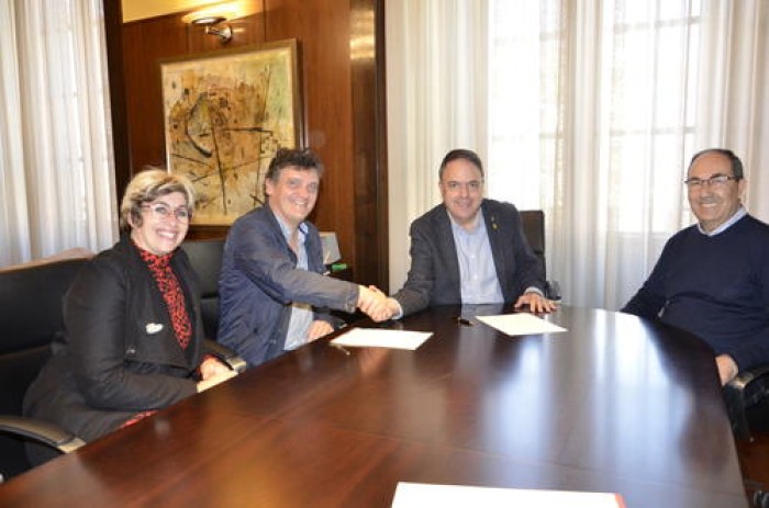 L'Ajuntament i l'Agrupació Cultural del Bages renoven el conveni de col·laboració per a la celebració d'actes tradicionals i festius
