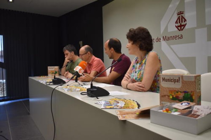 Es presenta 