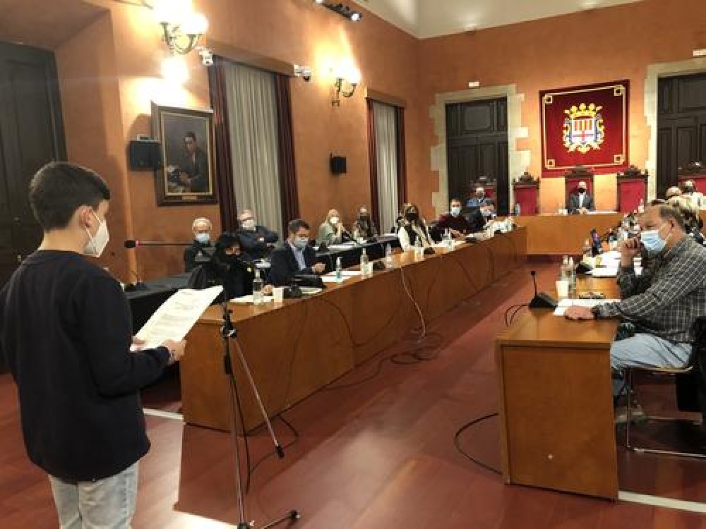 CRÒNICA DEL PLE: S'aprova per unanimitat l'adhesió de l'Ajuntament de Manresa al Manifest dels Drets dels Infants i Adolescents de Catalunya