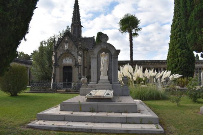 Manresa Turisme reprèn les visites guiades al patrimoni artístic del cementiri de Manresa
