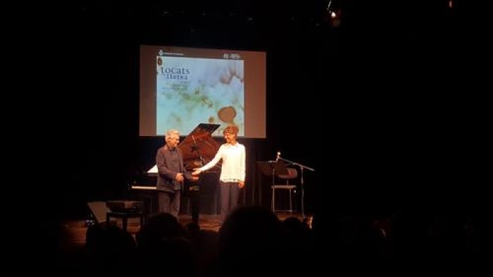 El Tocats de Lletra s'inaugura amb un recital d'homenatge a la poesia més musical de Joan Margarit 