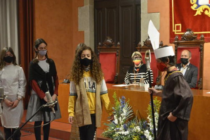 Un lluït pregó infantil teatralitzat dona el tret de sortida a la Festa de la Llum 2022