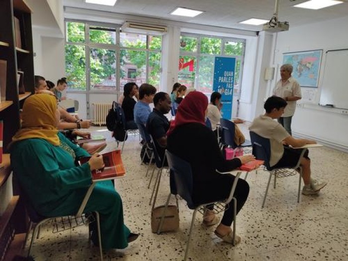 EL CPNL obre el període d'acreditació per inscriure's als cursos de català al setembre