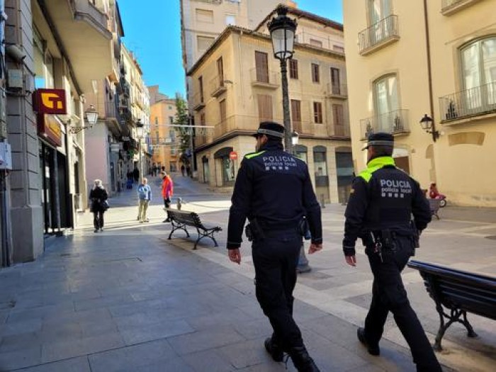 L'Ajuntament de Manresa convoca cinc places d'agent de la Policia Local i crea borsa per a interins