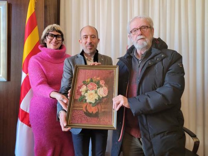 L'Ajuntament rep la pintura «Flors» de Concepció Piniella Blanqué, amb destí el Museu de Manresa  