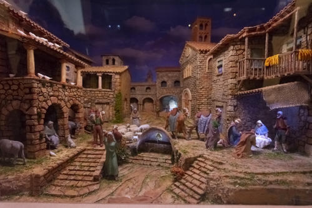 Tot a punt per al pessebre monumental que enguany fa un homenatge al modernisme industrial de Manresa