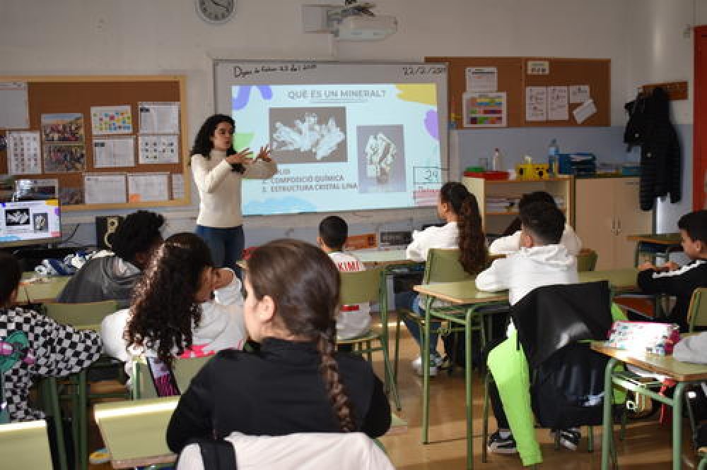 Manresa organitza diferents activitats per reconèixer el talent femení i fomentar la ciència i la tecnologia entre les nenes