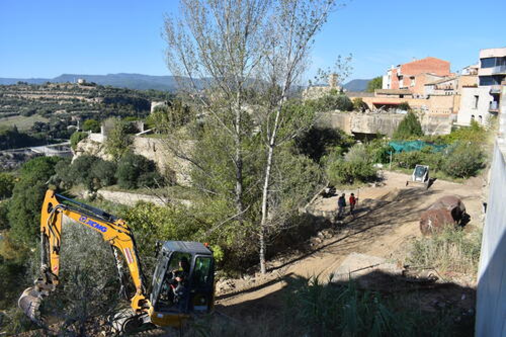 L'Ajuntament inicia els treballs de construcció de l'escala de vianants del Salt de la Creu del Tort