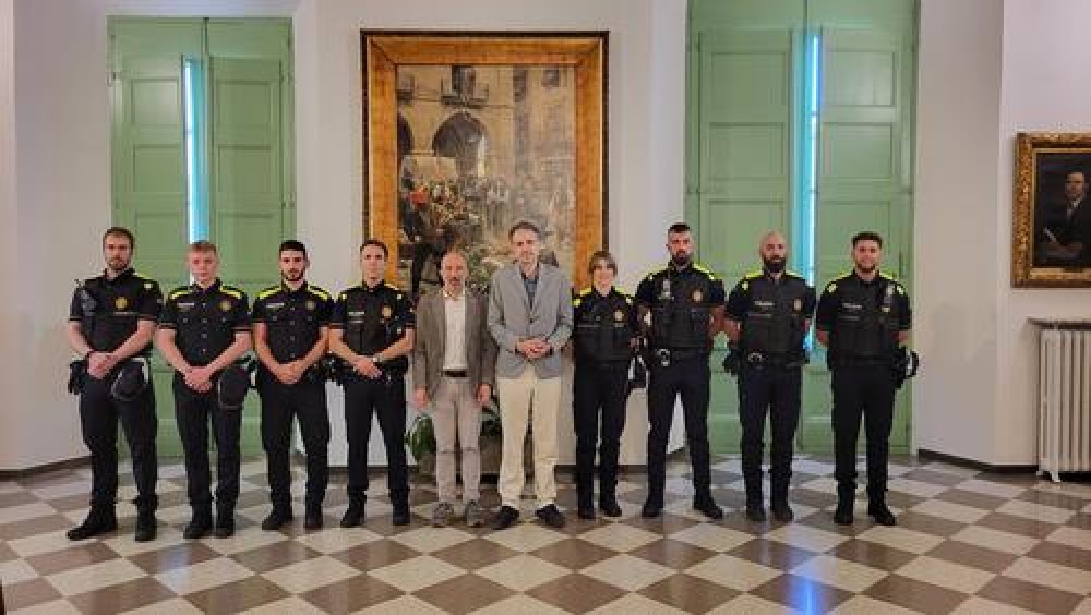 La Policia Local incorpora 8 nous agents per intensificar el patrullatge a peu de carrer