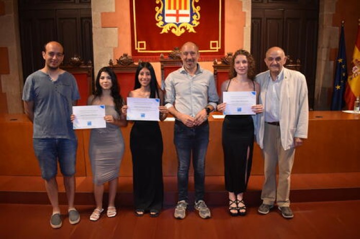 L'Ajuntament de Manresa acull l'acte de lliurament de diplomes del programa de Formació i Inserció (PFI - PTT), que celebra 35 anys d'oportunitats a joves 