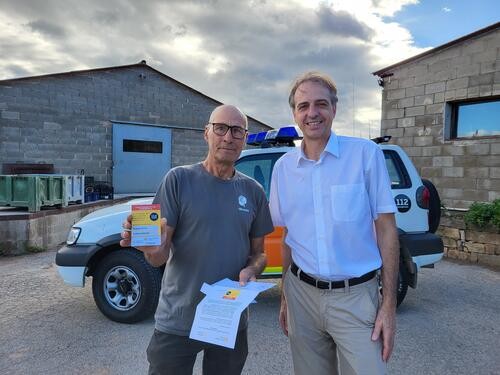 L'Ajuntament de Manresa inicia la distribució dels codis per localitzar masies i edificacions aïllades de forma ràpida en cas d'emergència