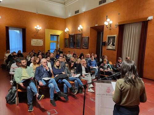 Manresa celebra la 1a Taula per al Foment de l'Ús Social del Català amb el lema: 