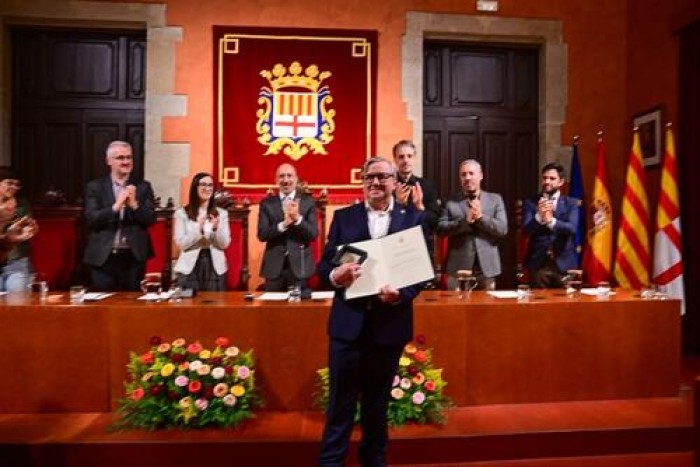 Manresa lliura la Medalla de la Ciutat al Mèrit Cultural a l'historiador Francesc Comas Closas