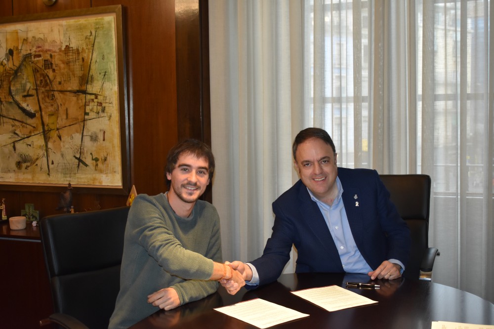 L'Ajuntament de Manresa signa el conveni amb Xàldiga per a l'organització de la Moscada Infantil, la Mostra del Correfoc i el Correfoc de la Festa Major 