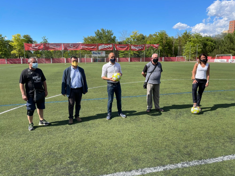 L'Ajuntament de Manresa injecta prop de 800.000 euros per canviar el terreny de joc de tres camps de futbol municipals