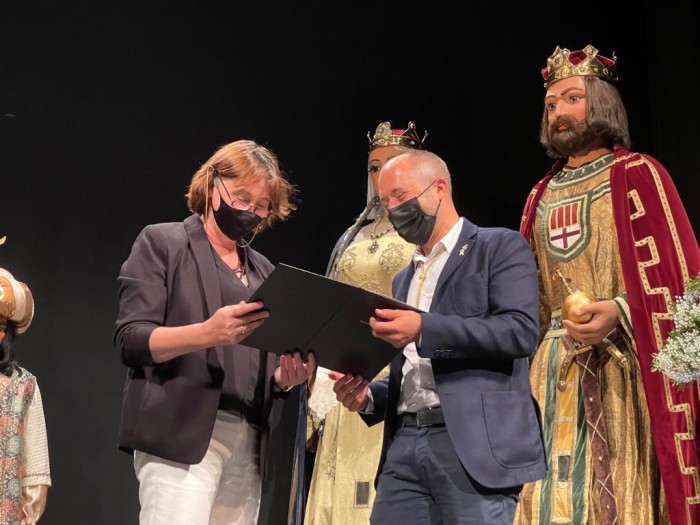 CRÒNICA: Itziar González reivindica en el Pregó de la Festa Major un urbanisme humà i fa una crida a revitalitzar el Centre Històric