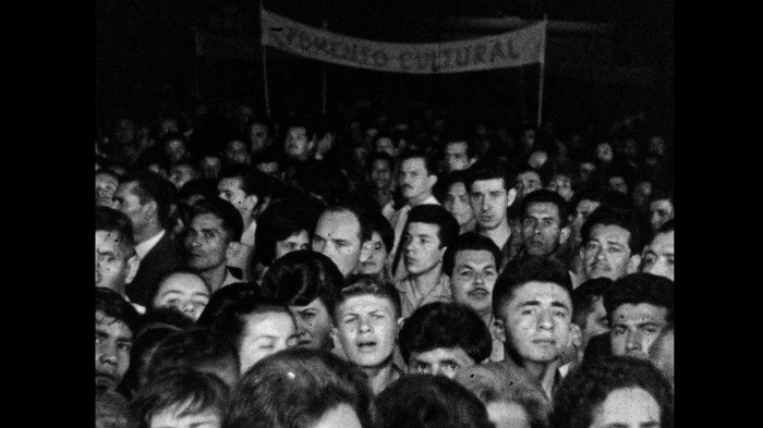 El Documental del Mes torna aquest dijous a la Plana de l'Om amb la projecció de 'Bajo las banderas, el sol'