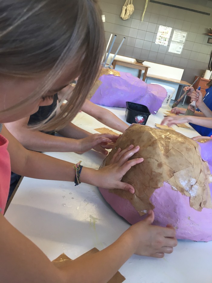 S'inicien els tallers de cultura popular a les escoles de primària dins l'any de la capitalitat cultural 