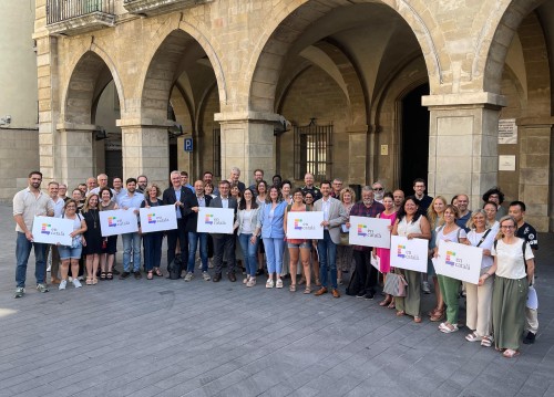 Un total de 60 entitats i institucions s'uneixen a Manresa per fomentar l'ús social del català a la ciutat