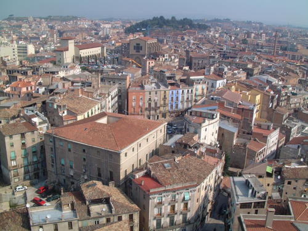 L'Ajuntament de Manresa elabora una enquesta per conèixer l'opinió que tenen les persones majors de seixanta anys de la ciutat sobre l'habitatge