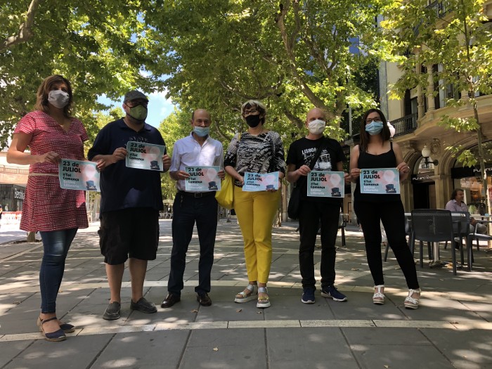 Manresa s'afegeix al Dia del Llibre i de la Rosa d'aquest 23 de juliol amb poesia, parades, signatures i sardanes
