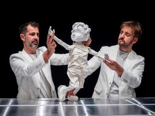 La programació familiar d'Imagina't portarà aquest dissabte al teatre Conservatori 'Mentida podrida' de la Cia. Cal Teatre